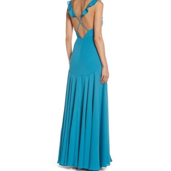 Blue gown fame and partners - Picture 4 of 9
